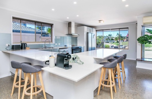 Mermaid Waters House | Bliss On The Boulevard