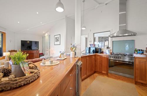 Birchs Bay House | Blissful Birchs Bay - Gorgeous 3 Bedroom House