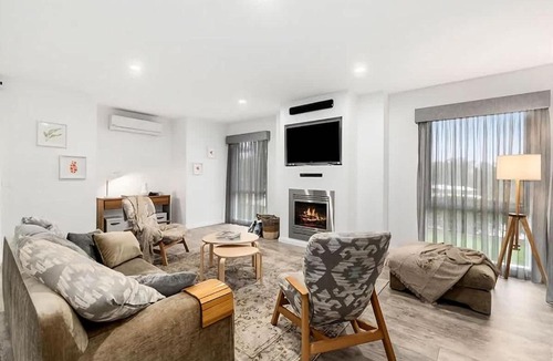 North Batemans Bay House | Blissful Bungalow Batemans Bay