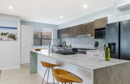 Blue Bay House | Blue Bay Luxe 3BR Coastal Retreat w Ocean Glimpses