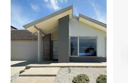 Torquay House | Blue Breeze