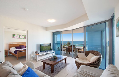 Coolangatta Apartment | Blue C Coolangatta