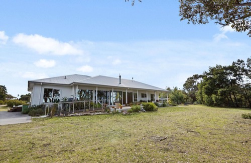 Raymond Island House | Blue Doors on the Lakes: Escape to a beautiful waterfront home on the Island