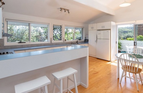 Boomerang Beach Apartment | Blue Pacific - Pacific Palms Holidays