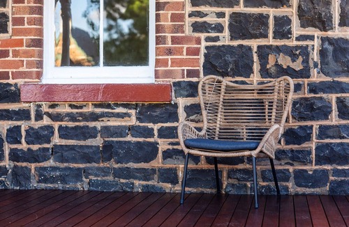 Taralga Cottage | Blue stone cottage Taralga boutique accommodation