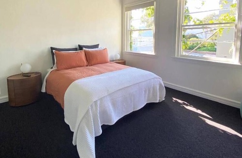 McMahons Point Hotel | Blues Point Hotel