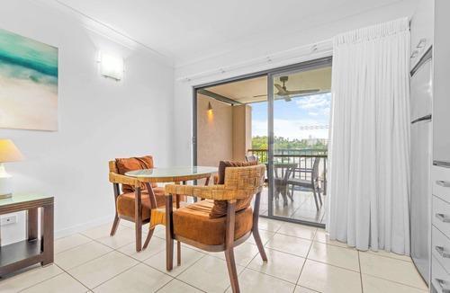 Trinity Beach Apartment | Bluewater Hideaway - Lagoon Outlook by Trinity Beach