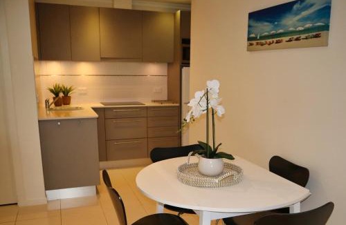 Blueys Beach Apartment | Blueys Apartment @ 192 Boomerang Drive
