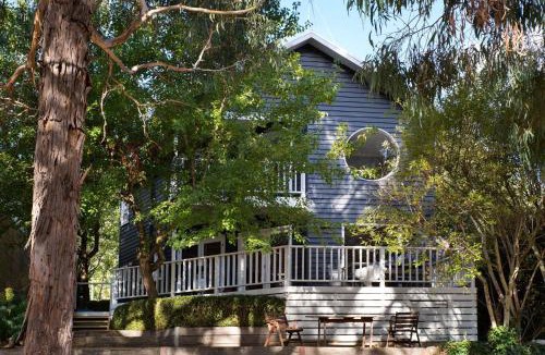 Daylesford House | Boatshed House