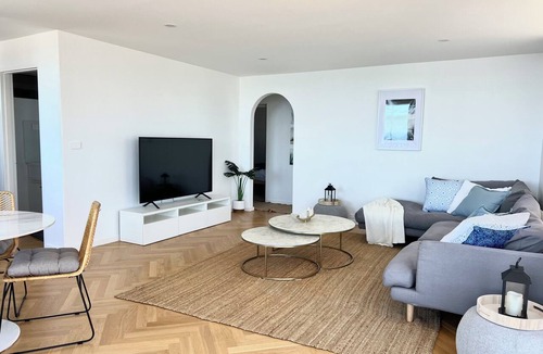 Tamarama Apartment | Bondi Beach View Pad