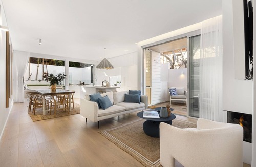 North Bondi House | Bondi Hamptons (IH) - Brand-new 4 bedroom architectural oasis with pool