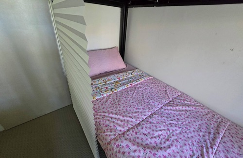 Ashcroft Hostel | Book a Bed in 2 Beds Female Dormitory