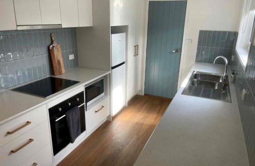 Warrnambool Apartment | Botanic Racecourse Apartments