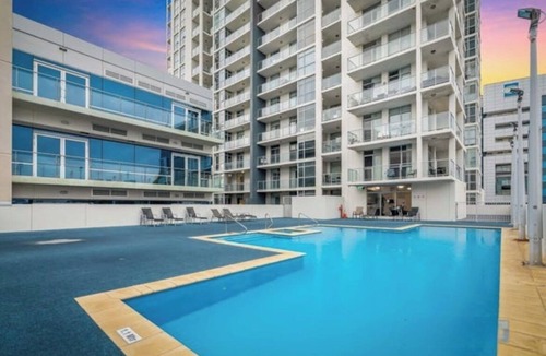 West Perth Apartment | Boutique and spacious apartment with stunning views in central CBD