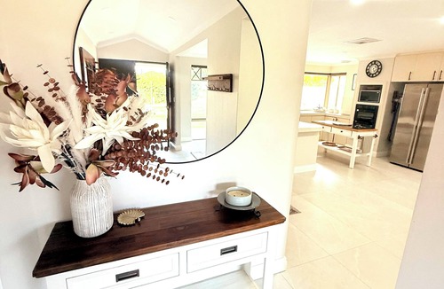 Iluka House | Boutique Beach House Sleeps 10