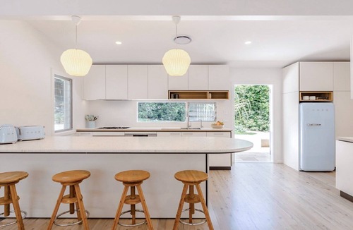 Macmasters Beach House | Boutique Lake House with Pool, Stroll to Beach