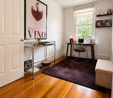 South Melbourne House | Boutique South Melbourne Cottage Retreat 2Bed1Bath
