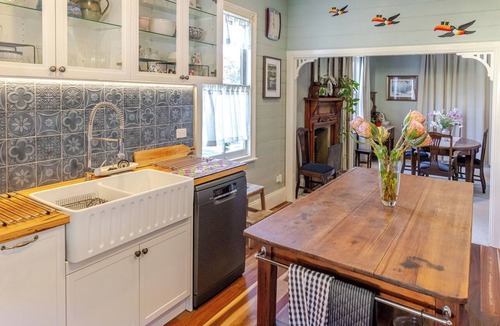 Candelo Cottage | BRAEMAR HOUSE | Historic Village Stay with Verandah Charm