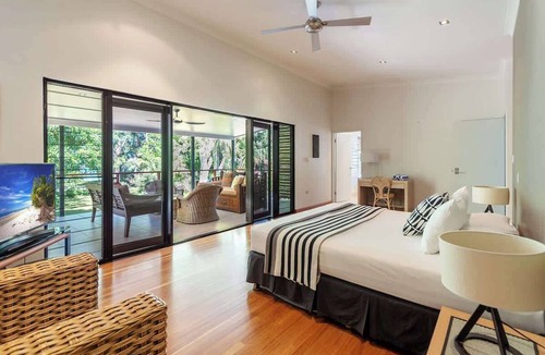 Bramston Beach House | Bramston on the Beach: A Private Poolside Oasis