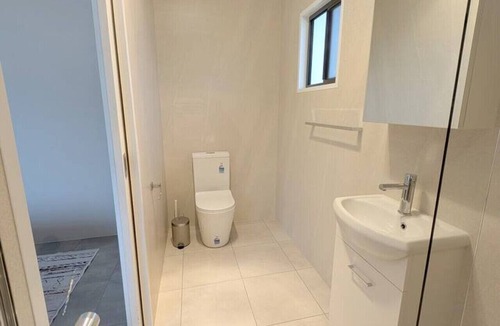 Caboolture House | Brand New - Apartment (3) Queen Bed