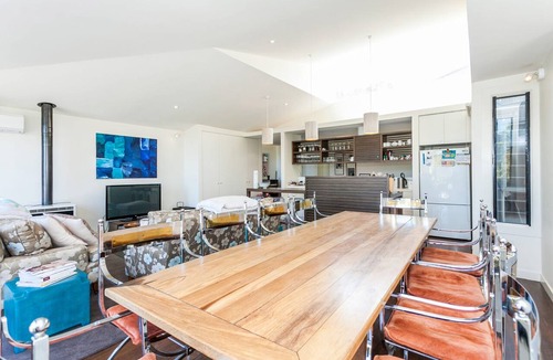 Lorne House | Breaker Eight