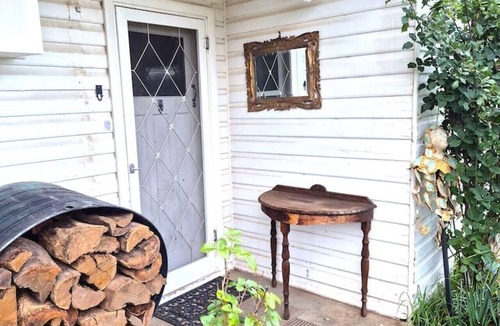 Yass House | Breakfast at Stephanie`s A Vintage Cottage