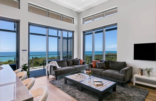 Bokarina Apartment | Breathtaking Beachfront 3 Bedroom Penthouse Bokarina Sunshine Coast