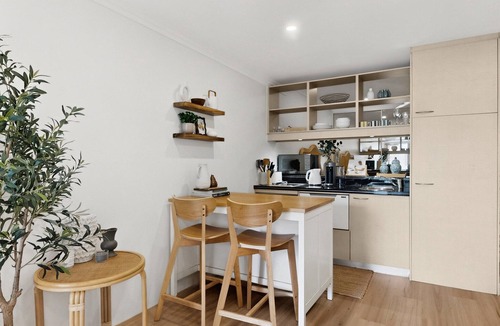 Neutral Bay Apartment | Bright 1-Bed Apartment in Neutral Bay