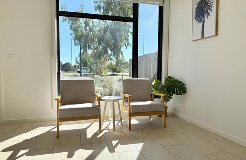 Torquay House | Bright Escape: 2 BR, 1 BA Townhouse in Torquay, Sleeps 4