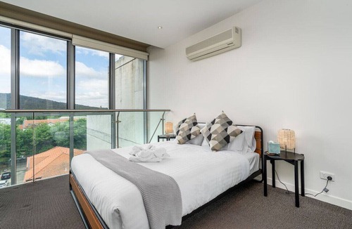 Braddon Apartment | Bright Loft-Style Apt with Gorgeous View