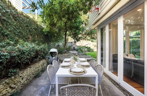 McMahons Point House | Bright & Spacious Home, Near to Sydney CBD