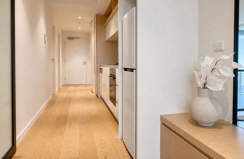 Richmond North Apartment | Bright stylish 1BR1BA Apt Richmond WIFI Parking