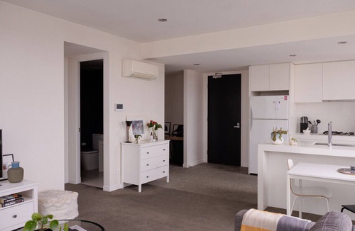Richmond Apartment | Bright & Stylish Terrace Retreat Richmond