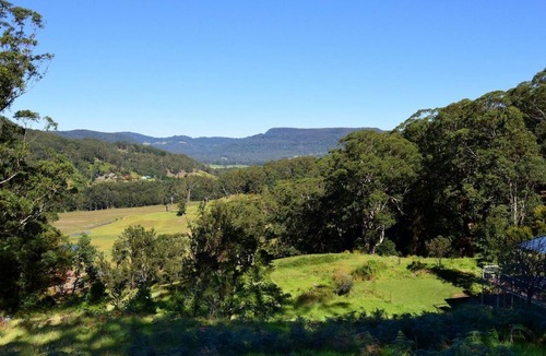 Upper Kangaroo River House | Budderoo - Unique with 270 degree views!