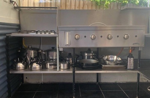 Happy Valley Hostel | BUDGET ACCOMMODATION Creature Comforts: Eli Unit - Better than camping!
