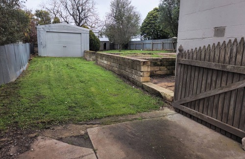 Mount Gambier House | Budget-Friendly 3-Bedroom Stone Home Mt Gambier