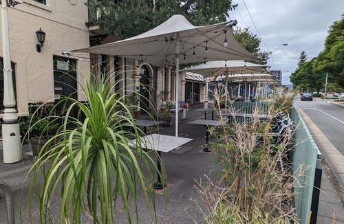 Adelaide Central Business District Hostel | Budget Single Room in CBD