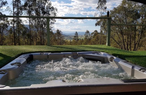 Vacy House | Bundera Lodge