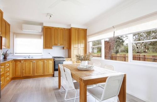 Callala Beach House | Bungalow 21 – 2 minute walk to the beach