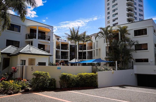 Burleigh Heads Apartment | Burleigh on the Beach
