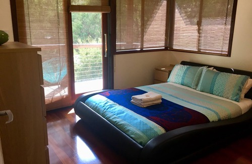 Margaret River House | Bushey Heath - A Walk To Town Bush Retreat