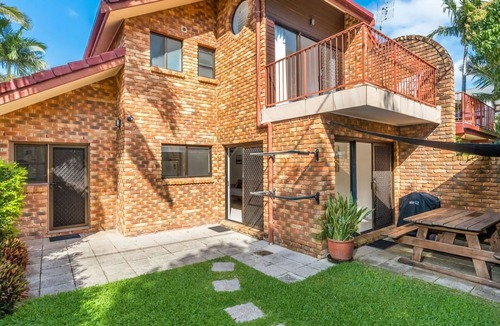 Byron Bay House | Byron Bay Accom - Mango Tree 4 - 63 Shirley Street