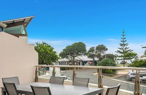 Byron Bay Apartment | Byron Bay Accom - Pipis On The Beach 2 - 2 Fletcher Streetr