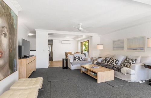 Byron Bay Apartment | Byron Bay Accom - The Palms 4 - 54 Lawson Street