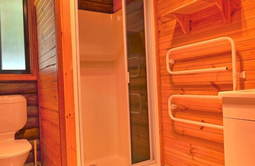 Adaminaby House | Cabin 4 - Snowy Accommodation