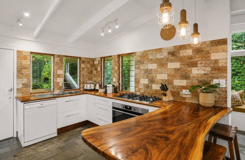 East Trinity House | Cairns Beachfront Retreat