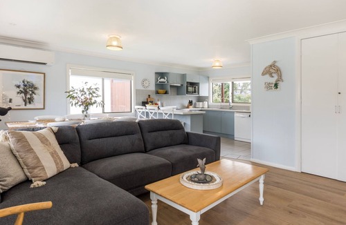 Callala Bay House | Callala Bay Gem - Jervis Bay - Pet Friendly Getaway with Spa
