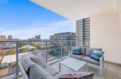 Darwin City Centre Apartment | Capital Panorama Central City Escape w Pool and Gym