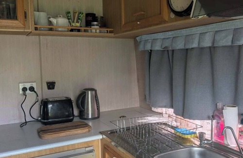 Erith House | Caravan For Two 10m South Of Balaklava