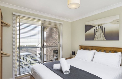 East Jindabyne Apartment | Caribou 3 - Views over Lake Jindabyne with Wifi!